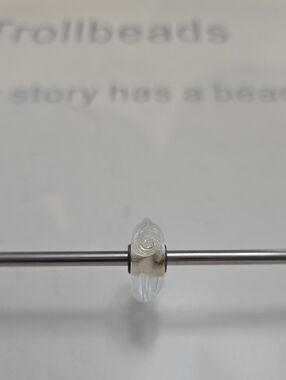 Clear Glass Swirl Bead with Silver Core